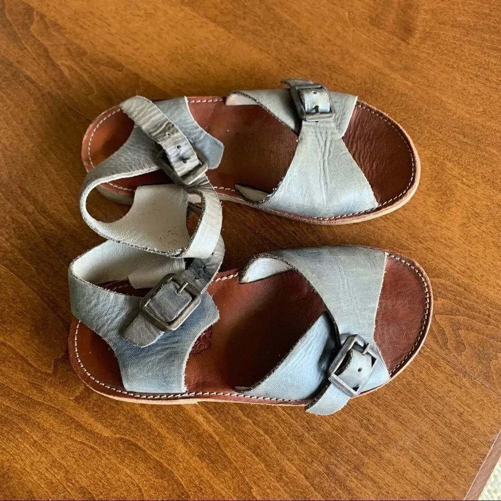 Young Soles London leather buckle sandals
